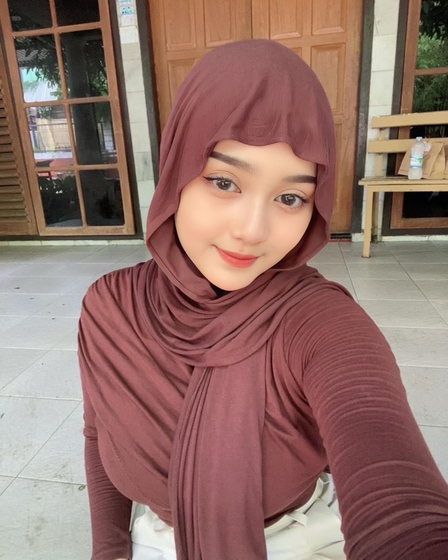 CHAPTER 38 - SEBUAH PELAMPIASAN