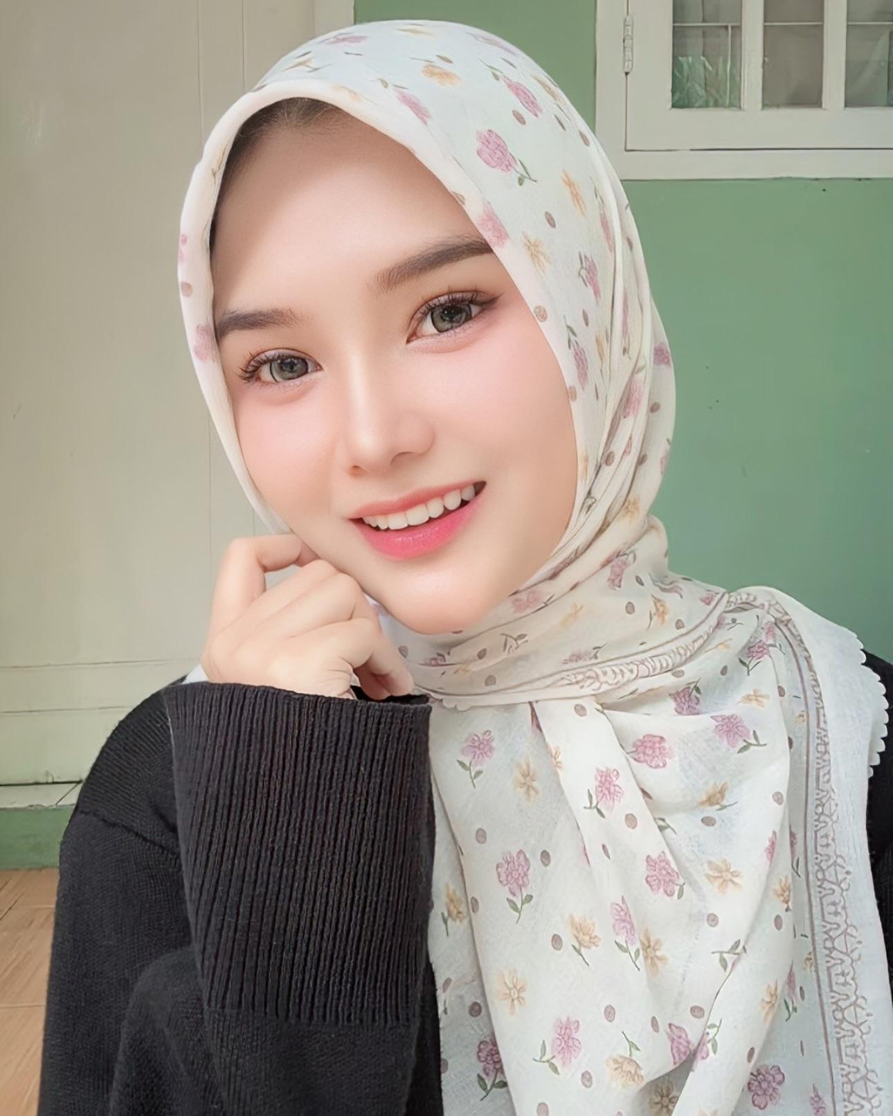 CHAPTER 22 - GERONTOPHILIA