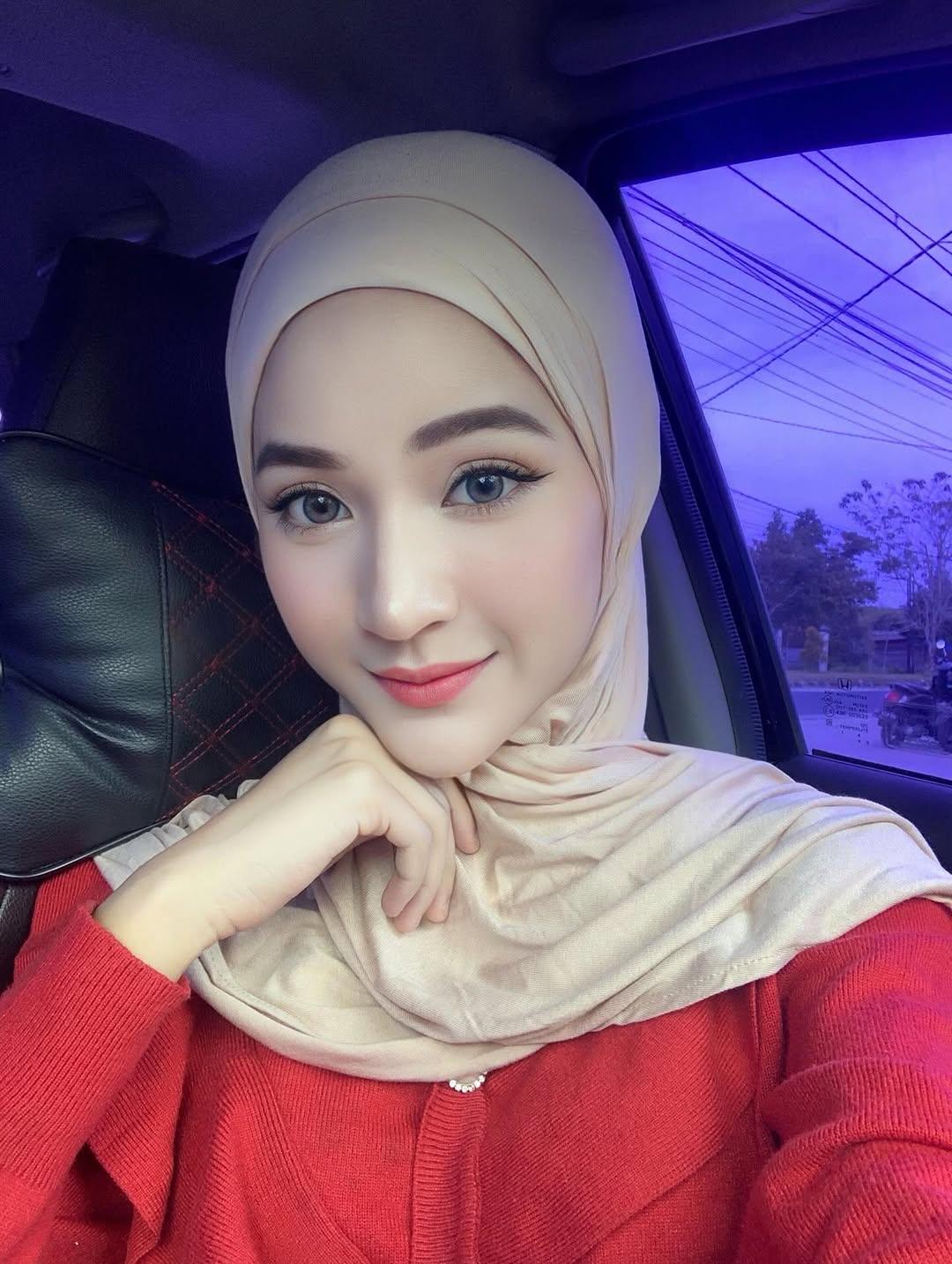 CHAPTER 51​ - WANITA ITU BERNAMA SALWA