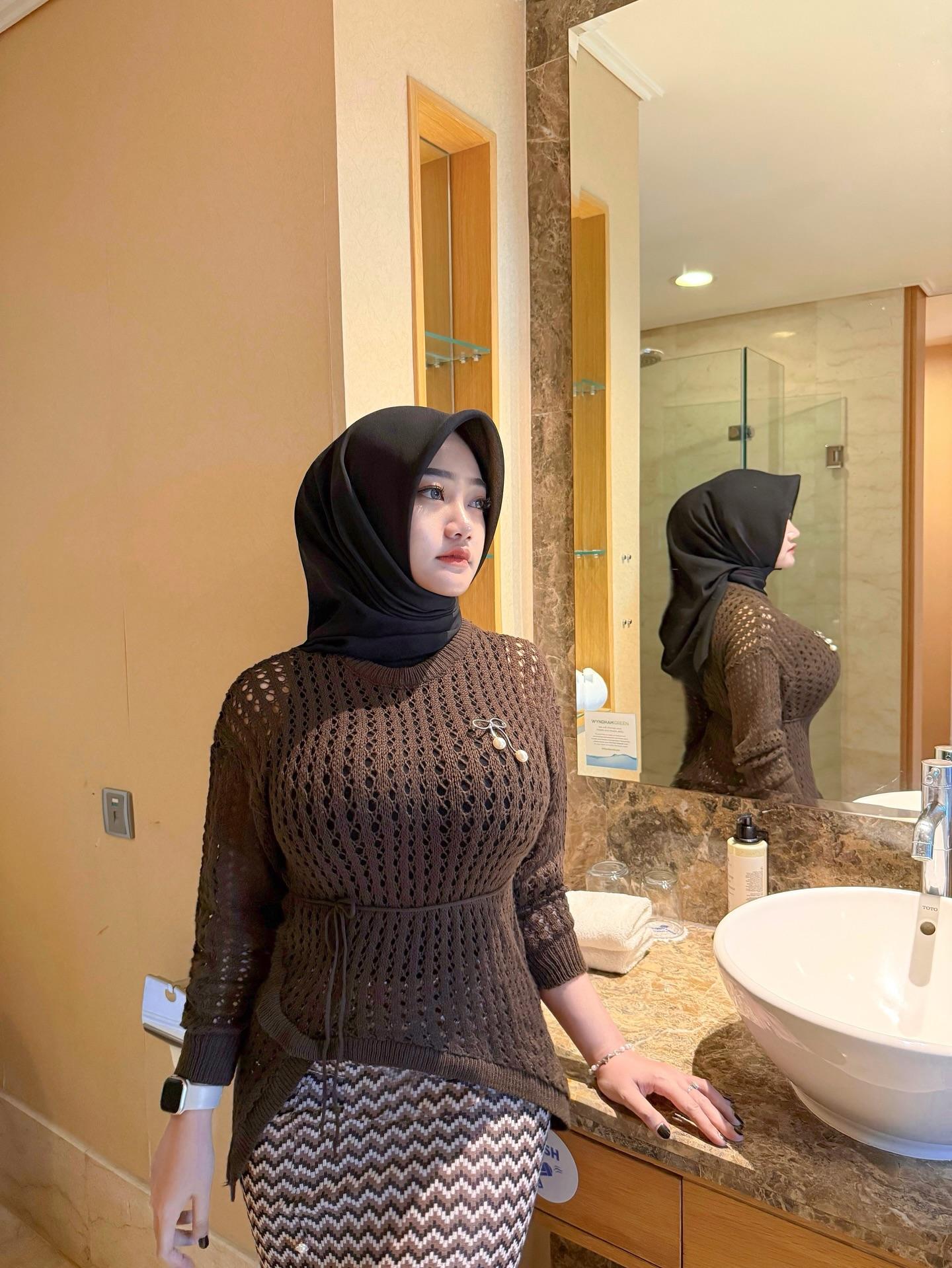 BAGIAN 26 ANTARA CINTA DAN DUSTA