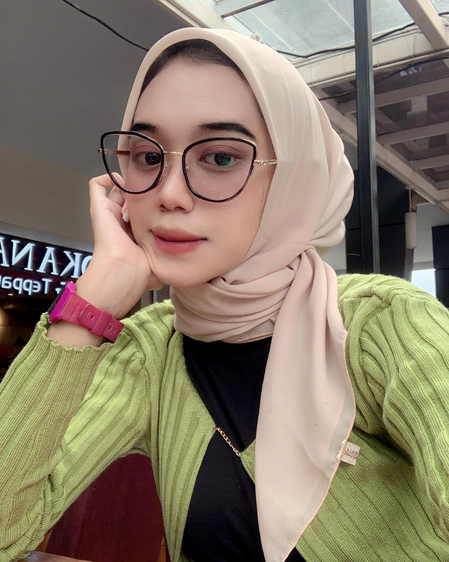 BAGIAN 7A SEBERKAS CAHAYA